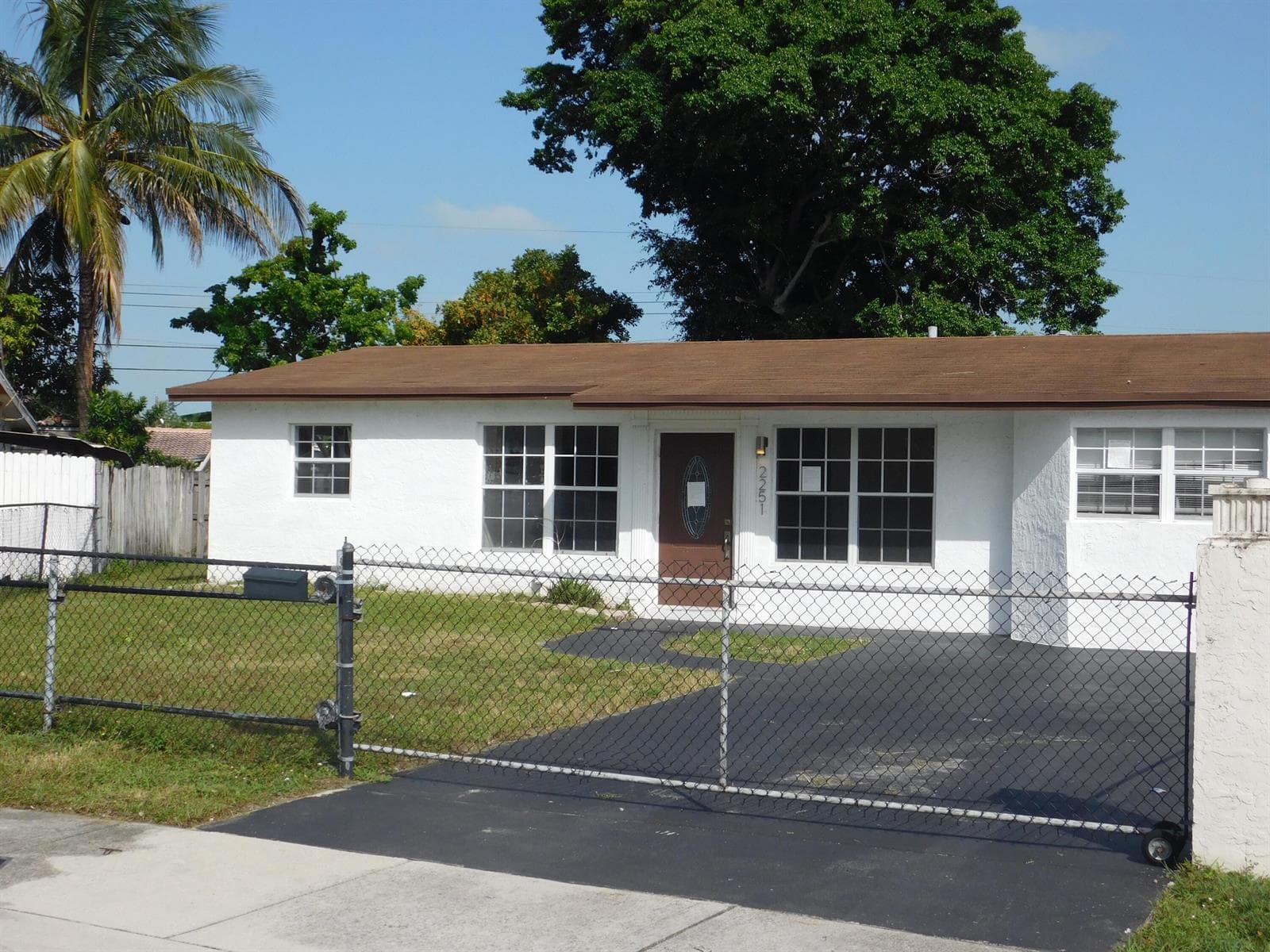 2251 NW 29th Terrace, Fort Lauderdale FL 33311 photo 2