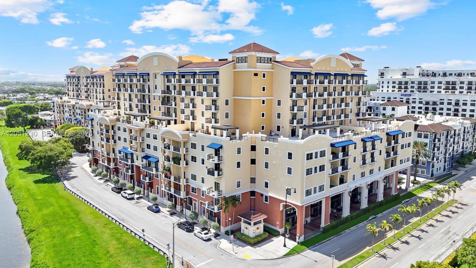 8390 SW 72nd Ave # 702, Miami FL 33143