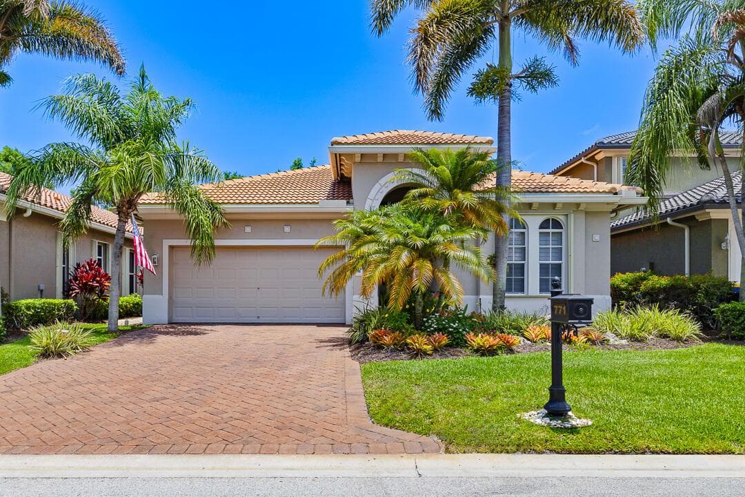 771 SW Pebble Lane, Palm City FL 34990 photo 3