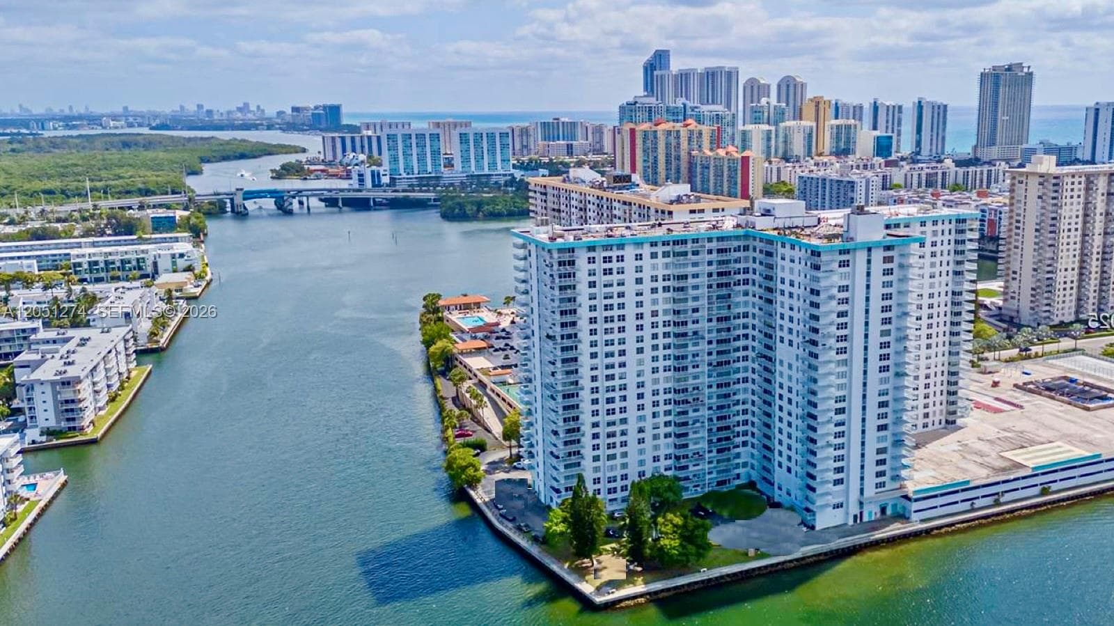 301 174th St # 1907, Sunny Isles Beach FL 33160 photo 2