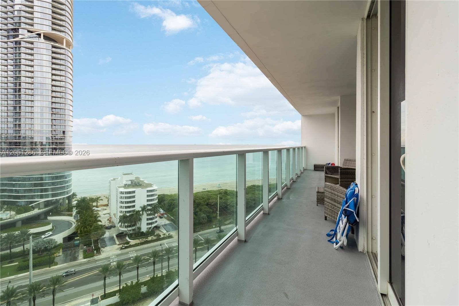 100 Bayview Dr # 2014, Sunny Isles Beach FL 33160 photo 2