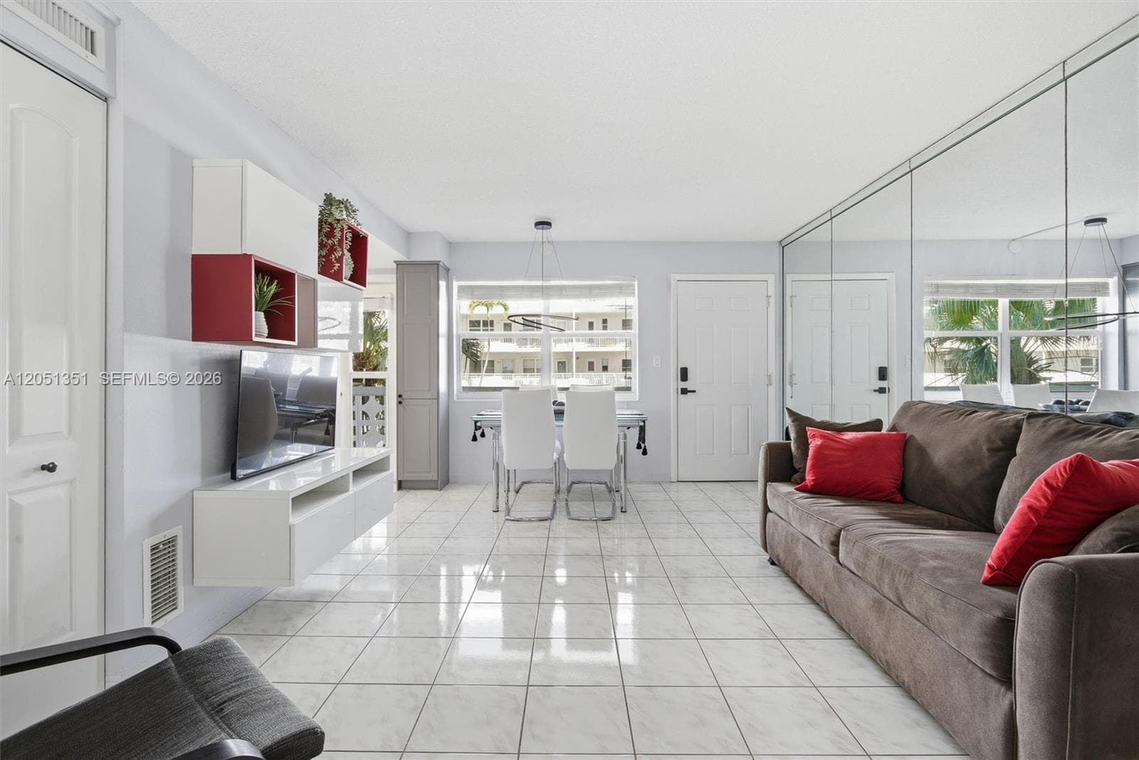 3133 S Ocean Dr # 218, Hallandale Beach FL 33009