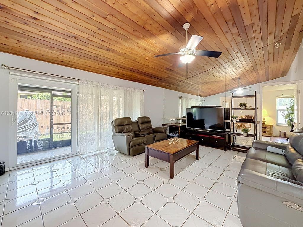 4201 NW 73rd Ave, Lauderhill FL 33319 photo 3