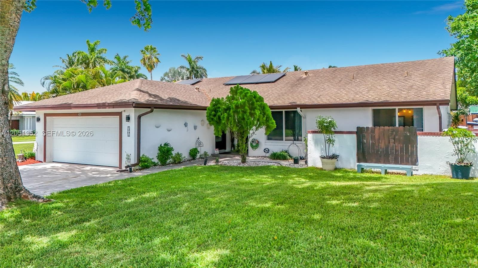4201 NW 73rd Ave, Lauderhill FL 33319