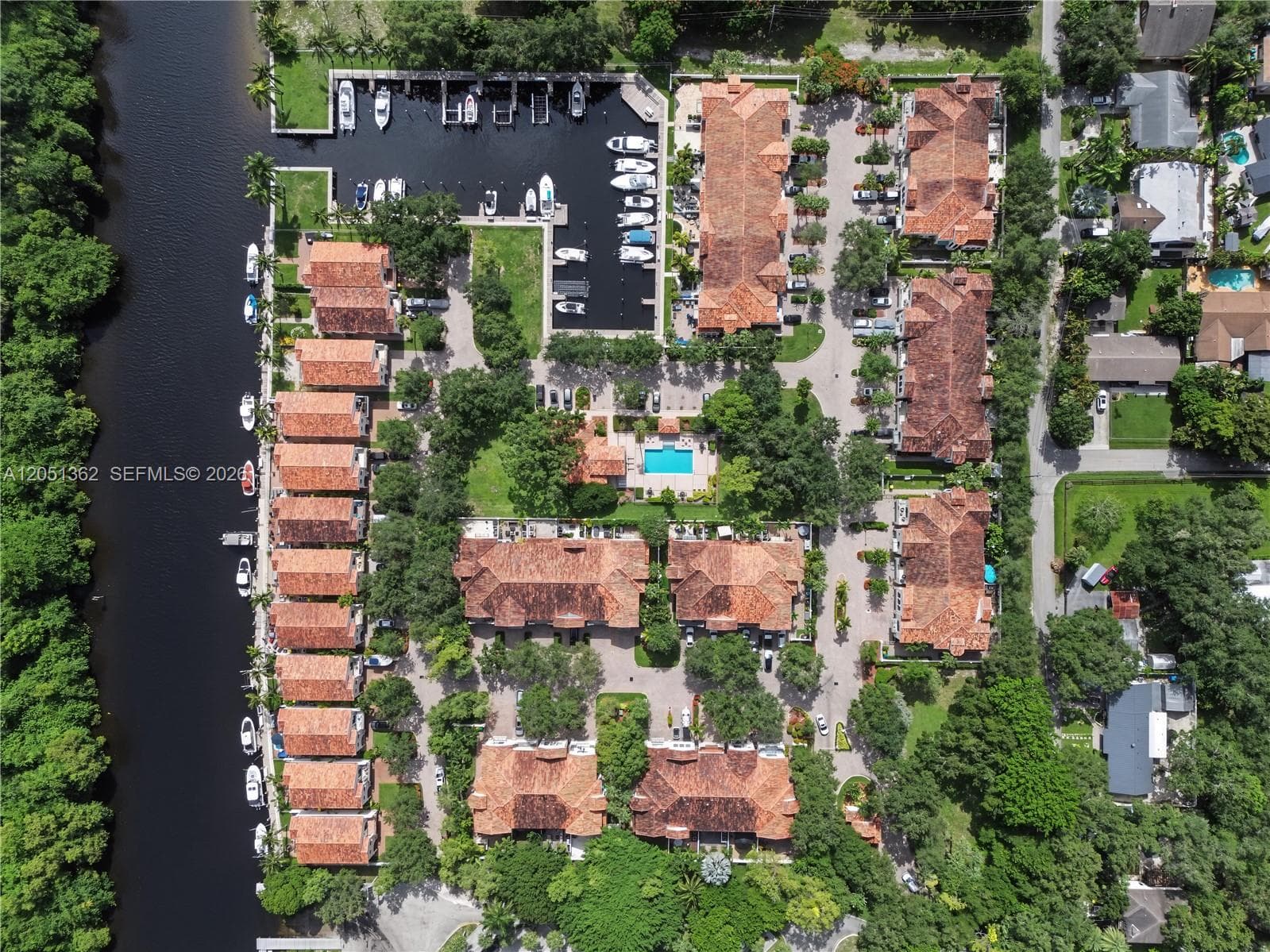 2908 Hidden Harbour Ct, Dania Beach FL 33312 photo 2