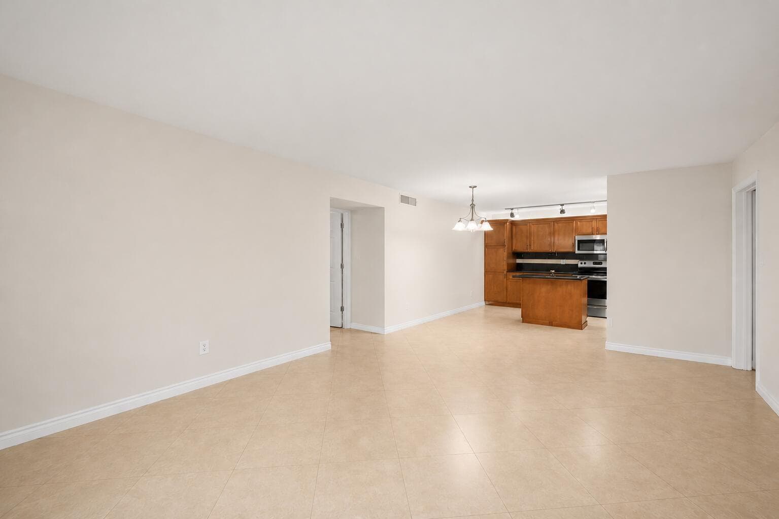4528 SW 54th Street # b, Dania Beach FL 33314 photo 2
