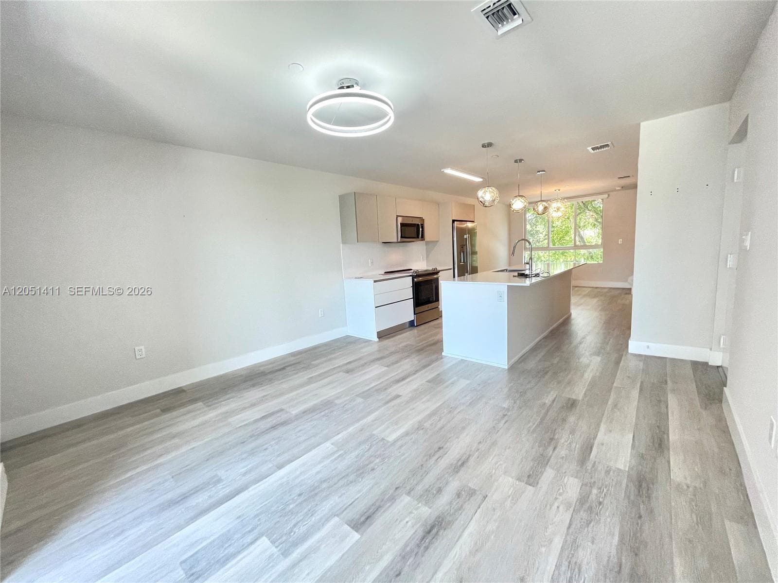2535 NE 193rd St # 3212, Miami FL 33180 photo 2