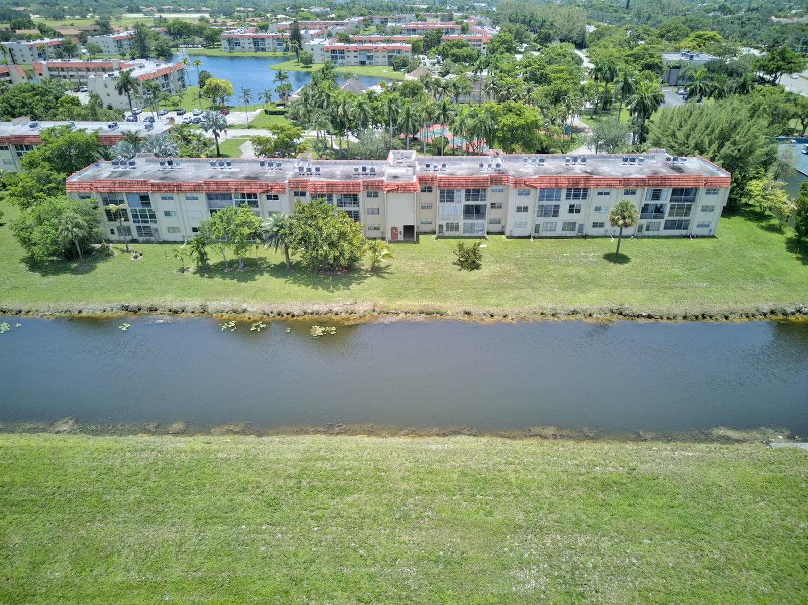 8101 N Sunrise Lakes Drive N # 112, Sunrise FL 33322 photo 3