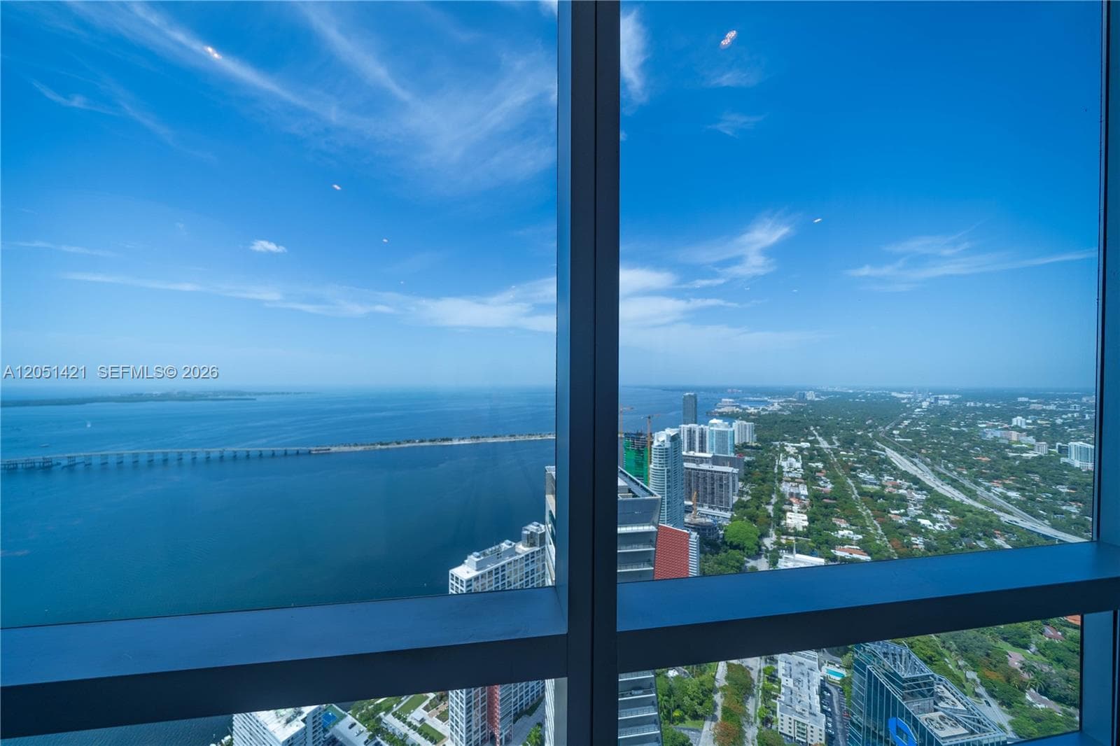 1425 Brickell Ave, Miami FL 33131 photo 2