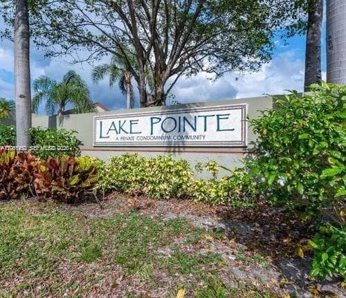 212 Lake Pointe Dr # 112, Oakland Park FL 33309