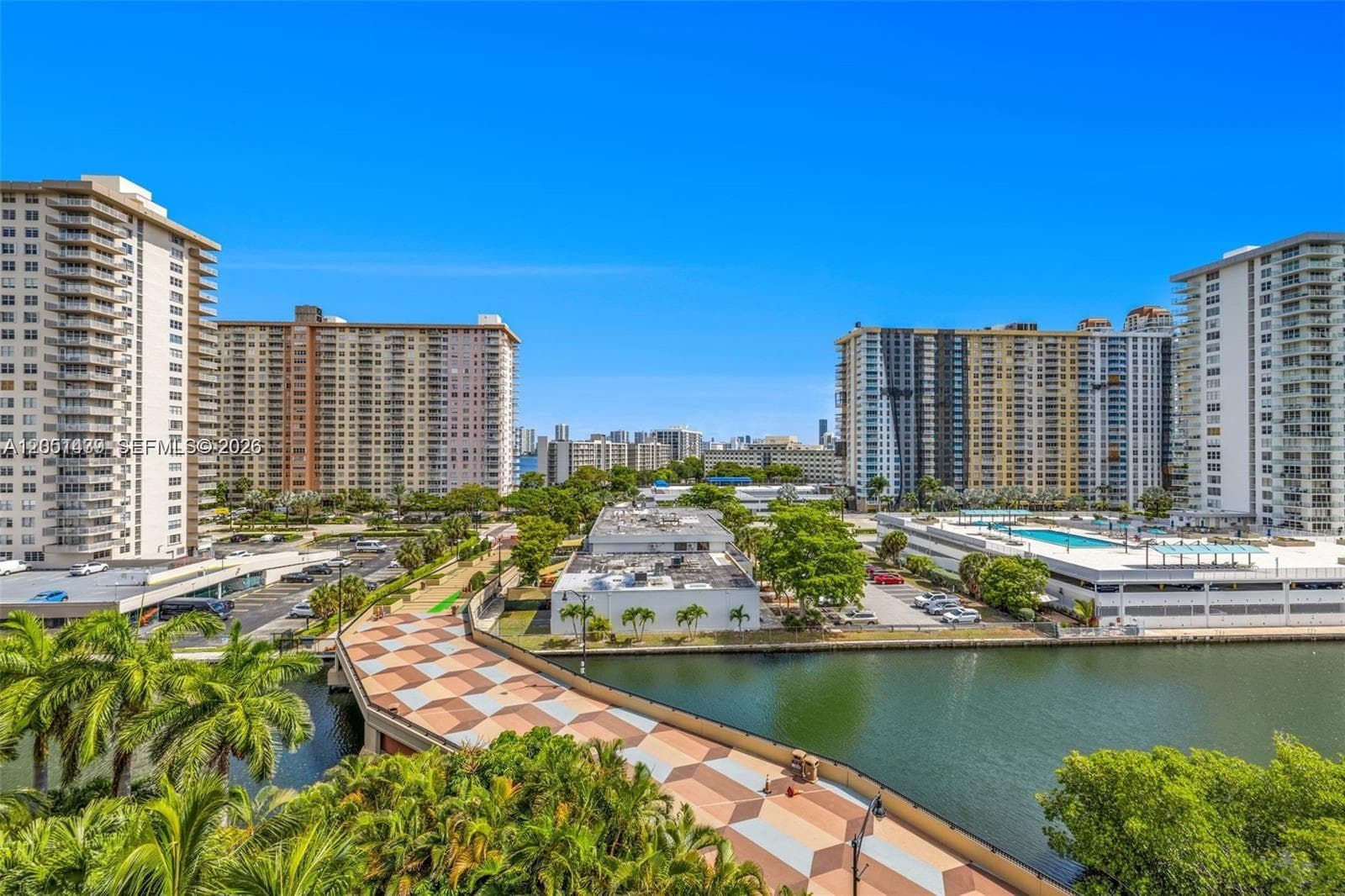 17150 N Bay Rd # 2814, Sunny Isles Beach FL 33160 photo 2