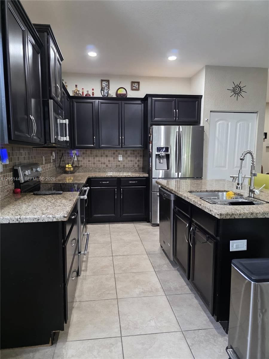 28363 SW 129th Ct, Homestead FL 33033 photo 2