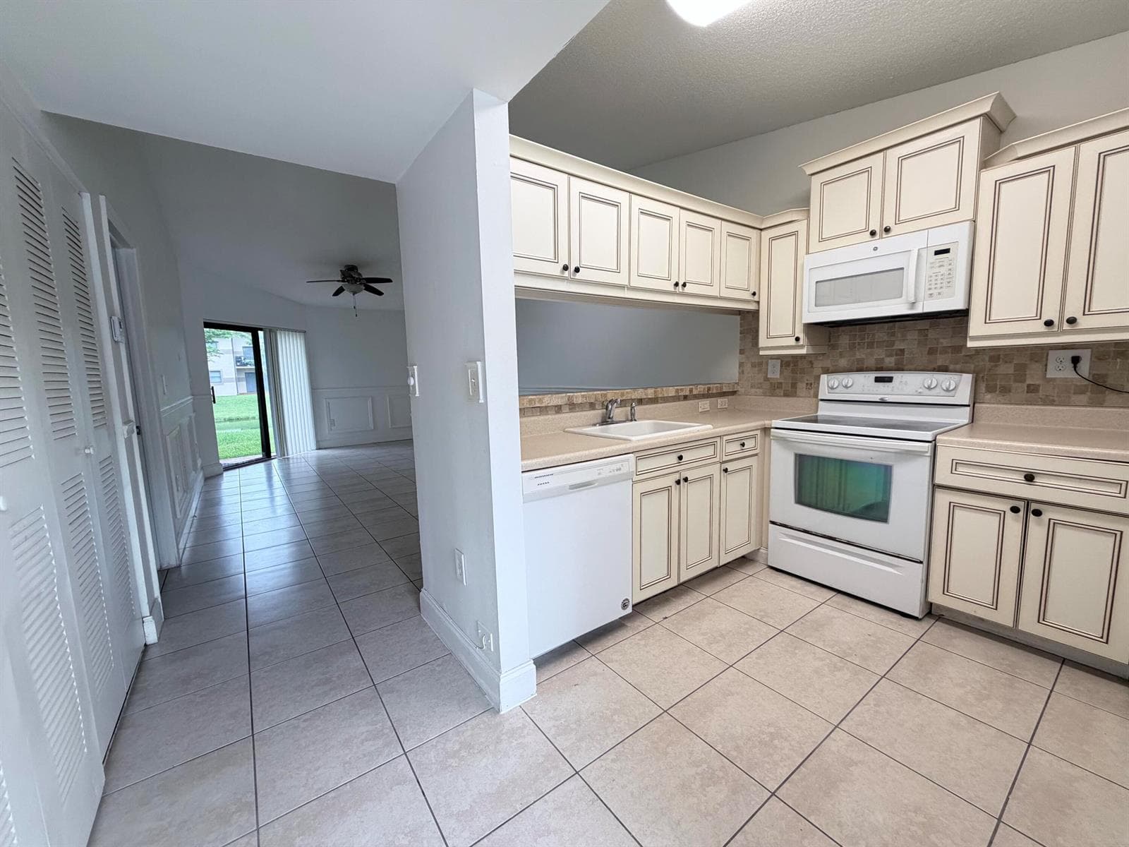 9919 Nob Hill Court # 9919, Sunrise FL 33351