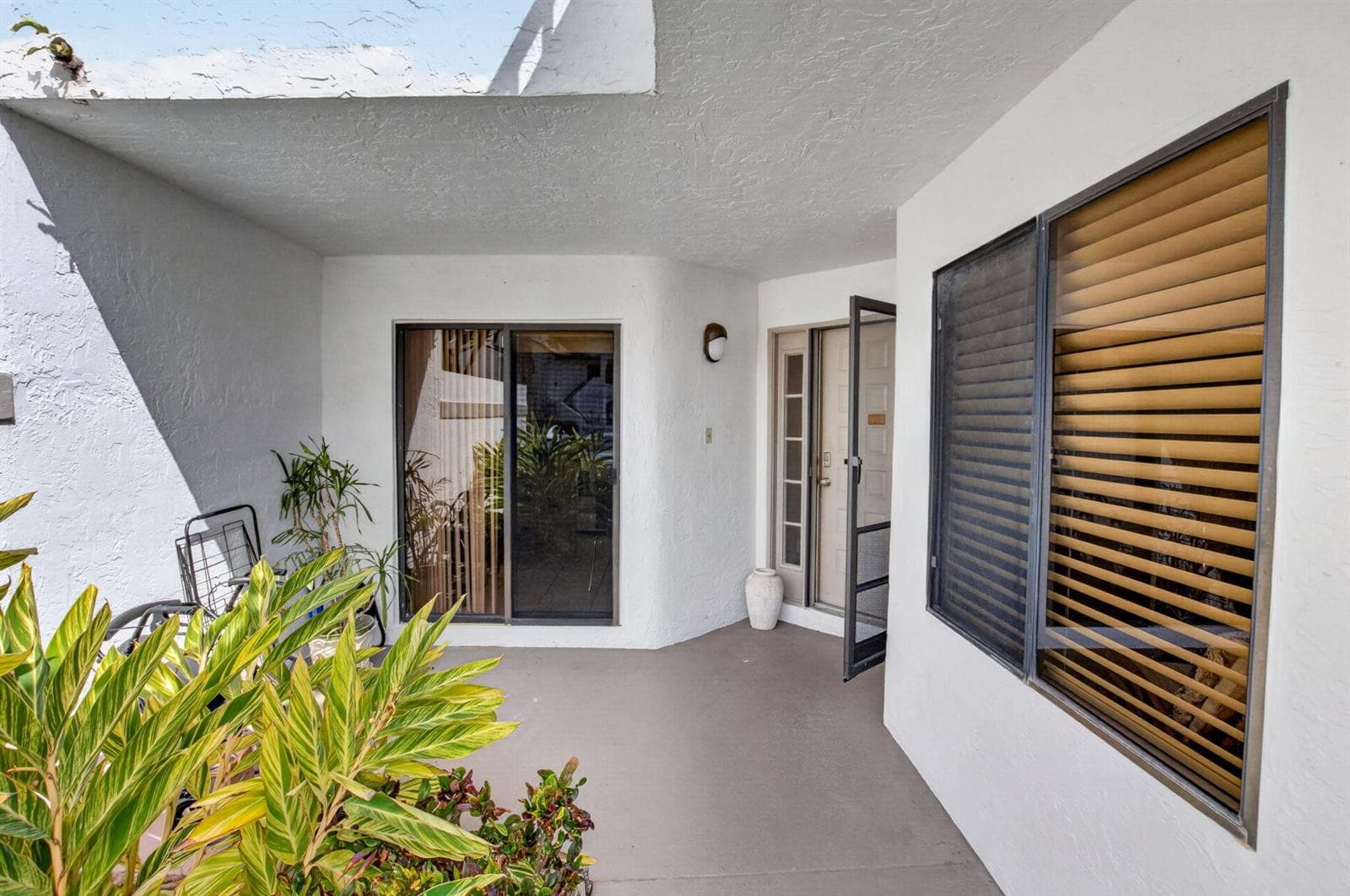 7473 Glendevon Lane # 402, Delray Beach FL 33446 photo 2