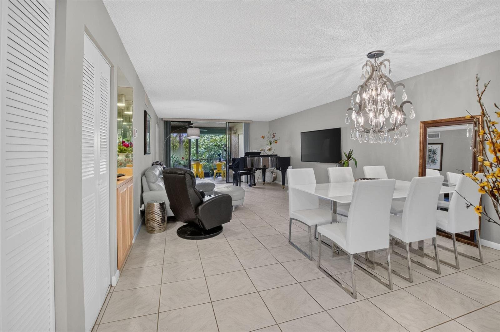 7473 Glendevon Lane # 402, Delray Beach FL 33446 photo 4