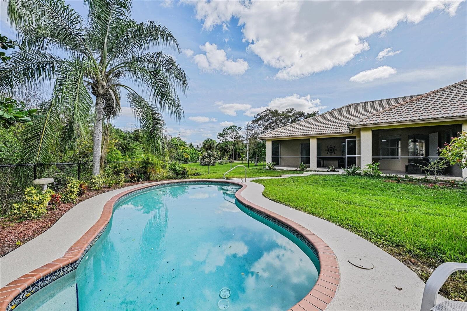 8671 155th Place N, Palm Beach Gardens FL 33418 photo 2