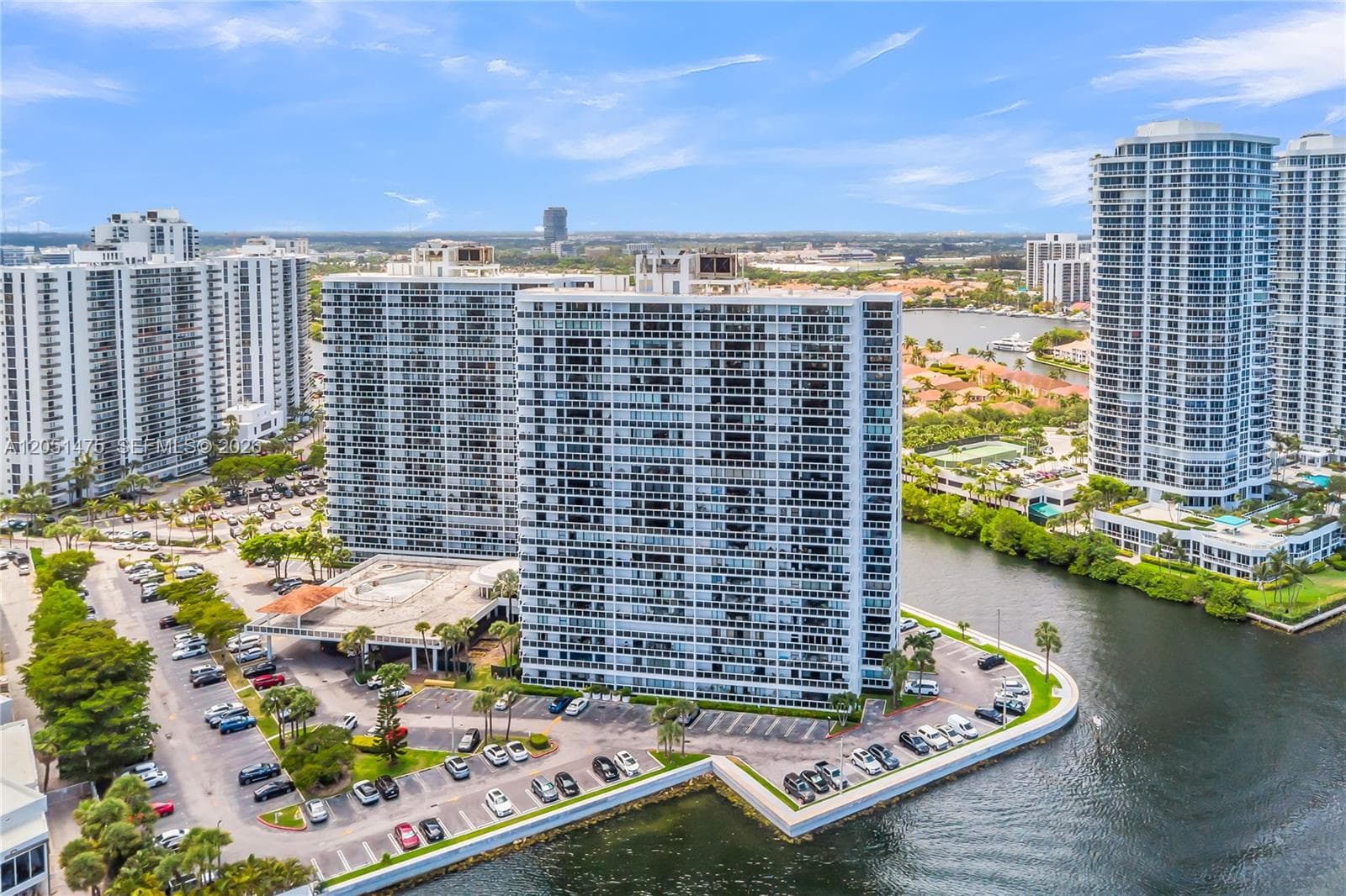 20515 E Country Club Dr # 248, Aventura FL 33180 photo 2