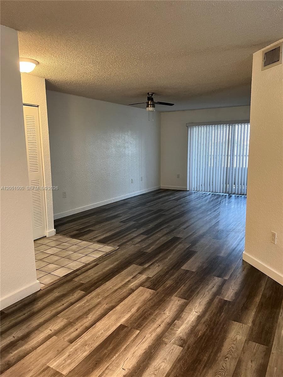 2831 N Oakland Forest Dr # 210, Oakland Park FL 33309