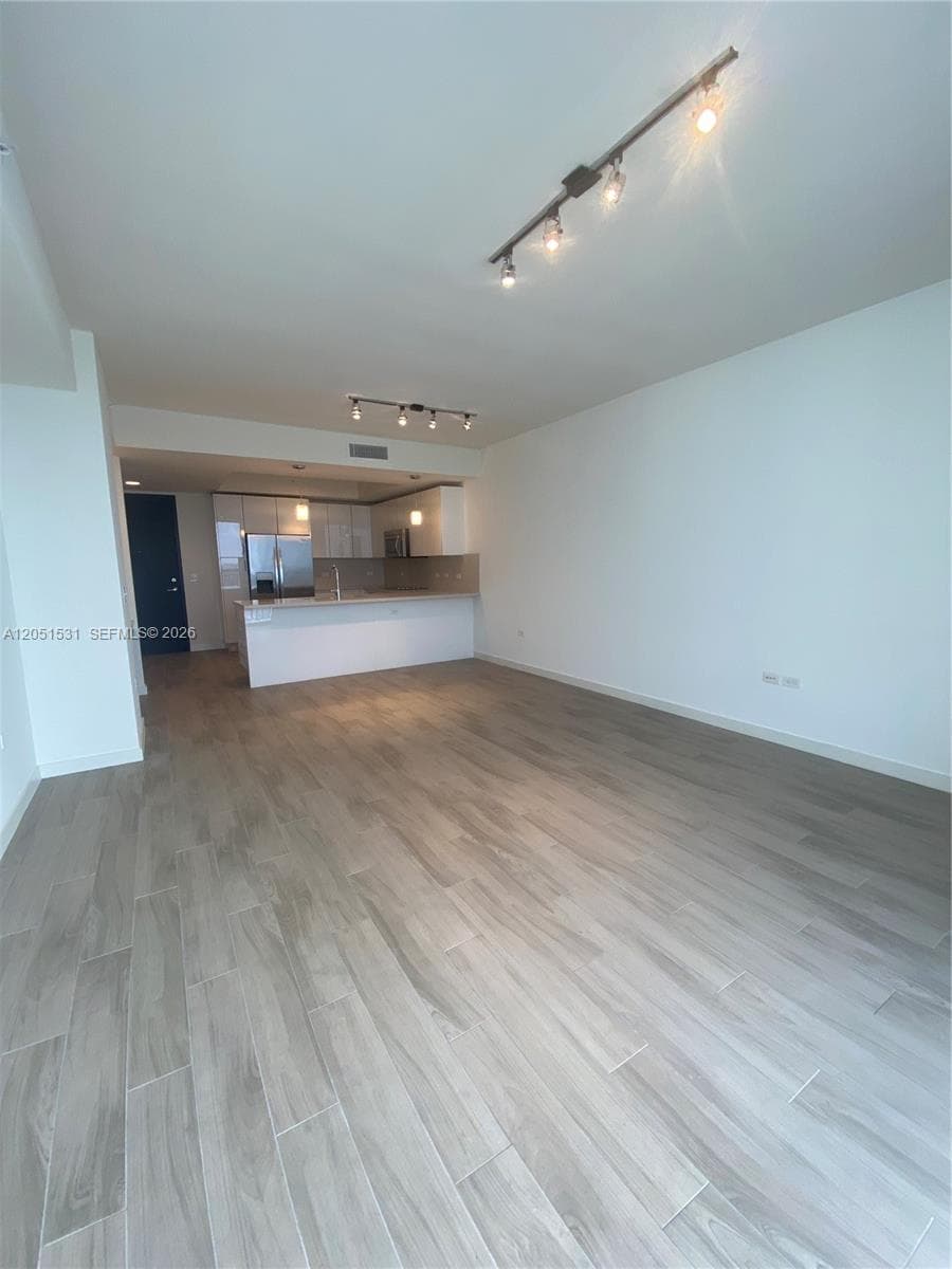 999 SW 1 AVE # 3209, Miami FL 33130 photo 5