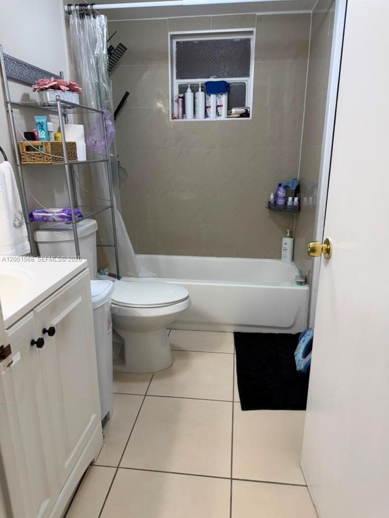1630 W 46th St # 504C, Hialeah, FL 33012 photo 3