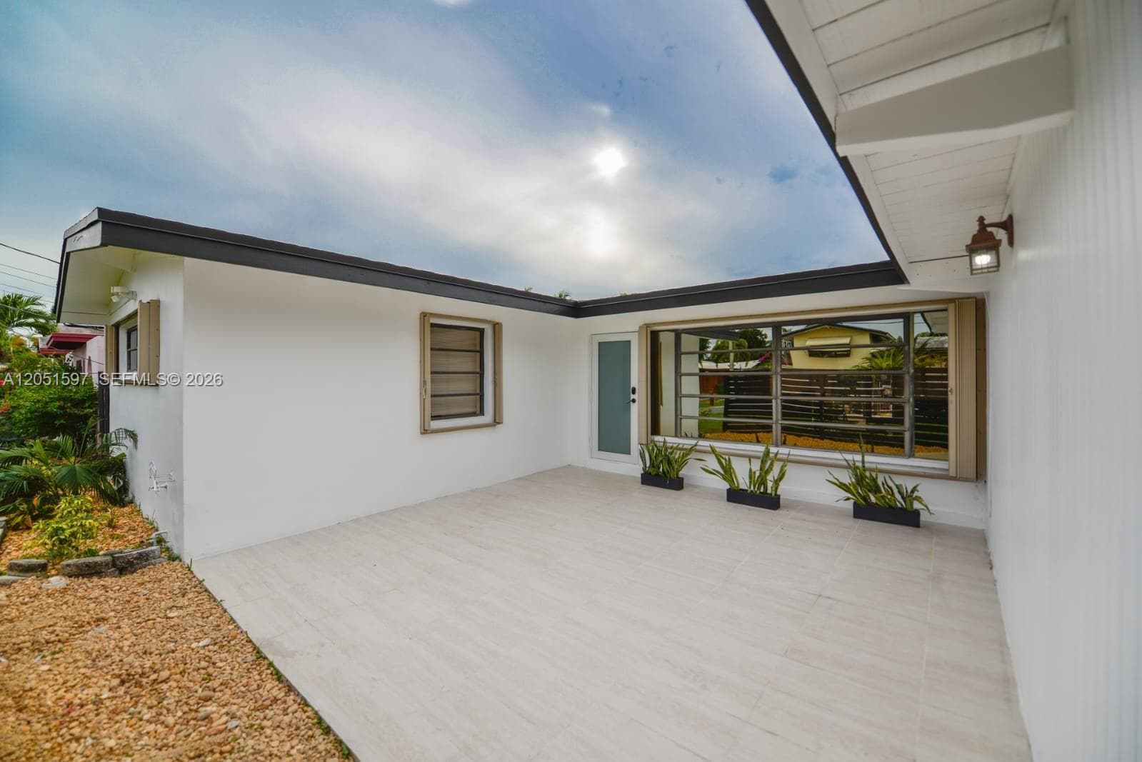 2443 Tortugas Ln, Fort Lauderdale FL 33312 photo 2