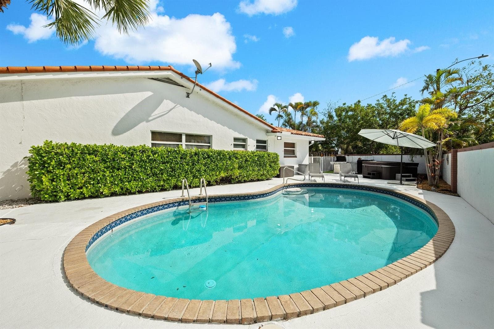 2200 NE 36th Street, Fort Lauderdale FL 33308 photo 2