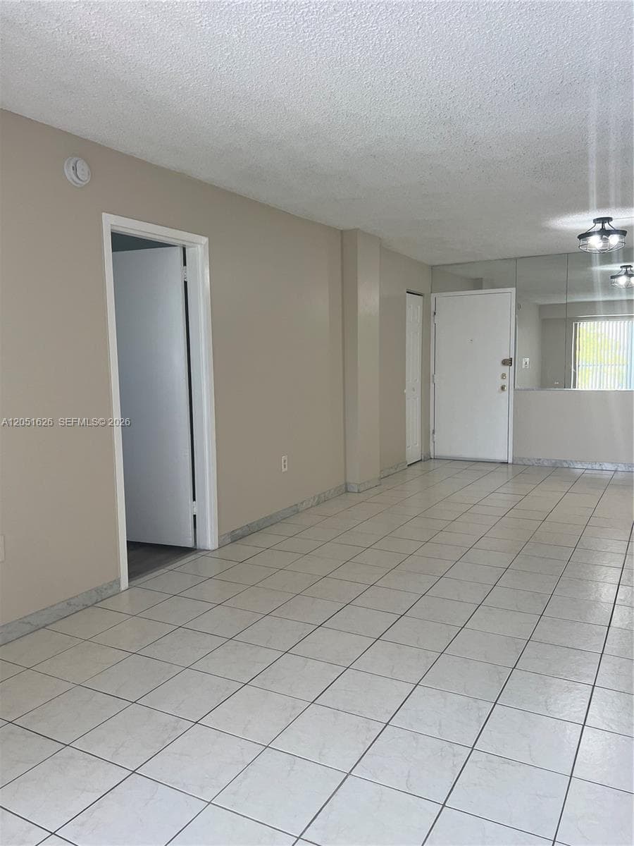 1250 NE 125th St # 403D, North Miami FL 33161 photo 2