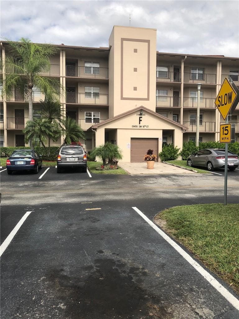 13455 SW 16th Court, Pembroke Pines FL 33027