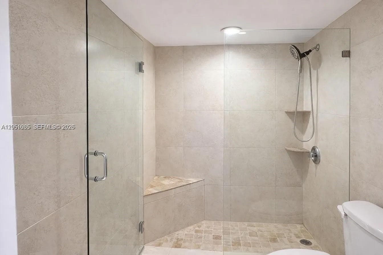 100 Bayview Dr # 310, Sunny Isles Beach FL 33160 photo 5