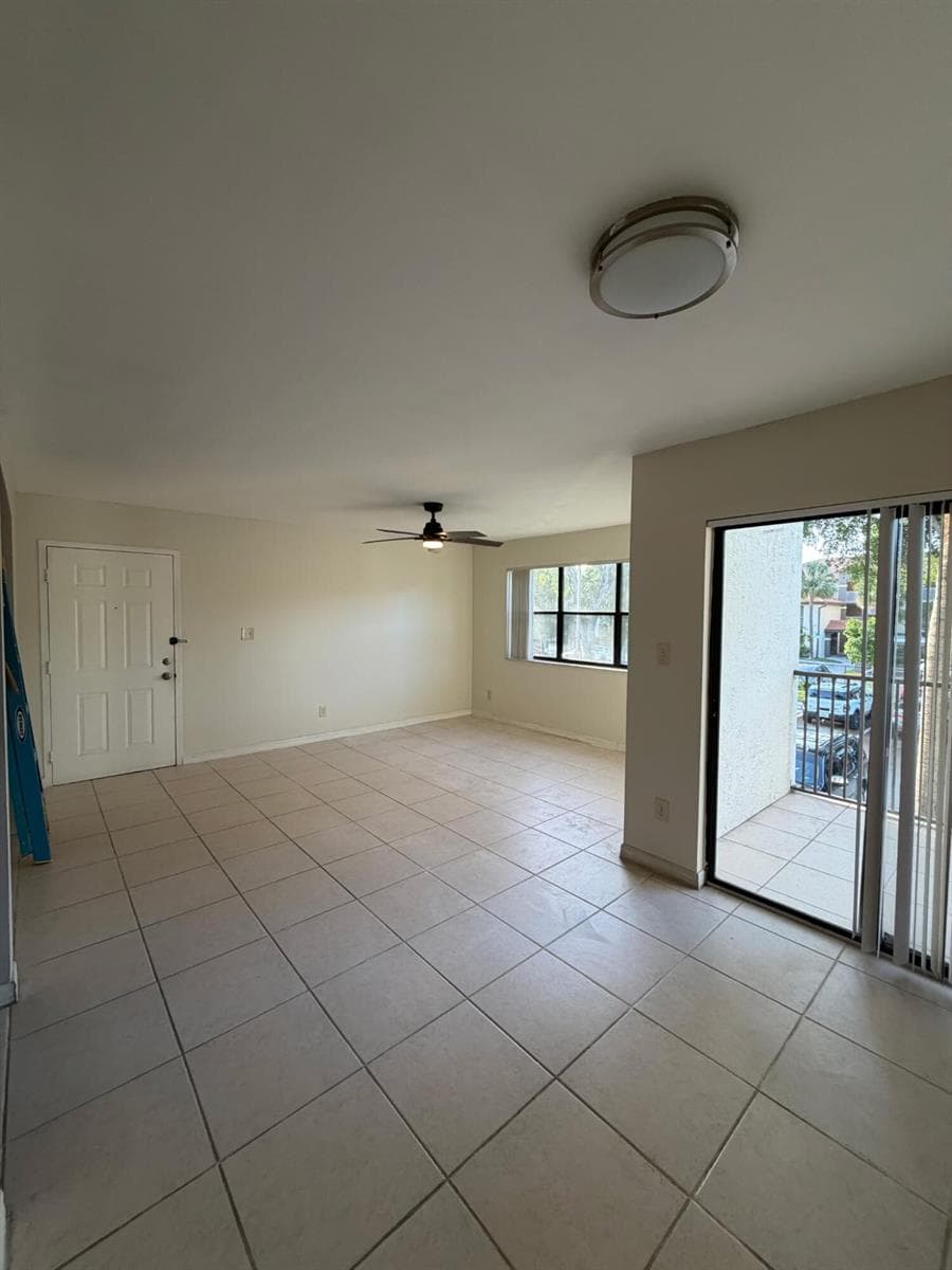 540 S Park Road # 9, Hollywood FL 33021 photo 2