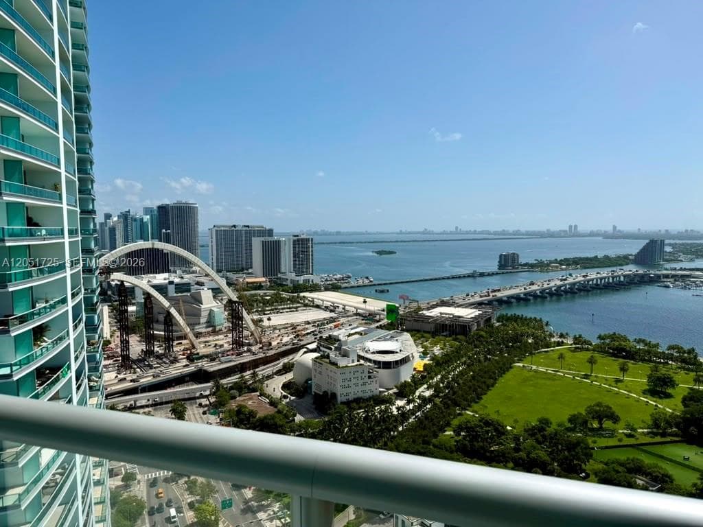 888 Biscayne Blvd # 3611, Miami FL 33132 photo 3