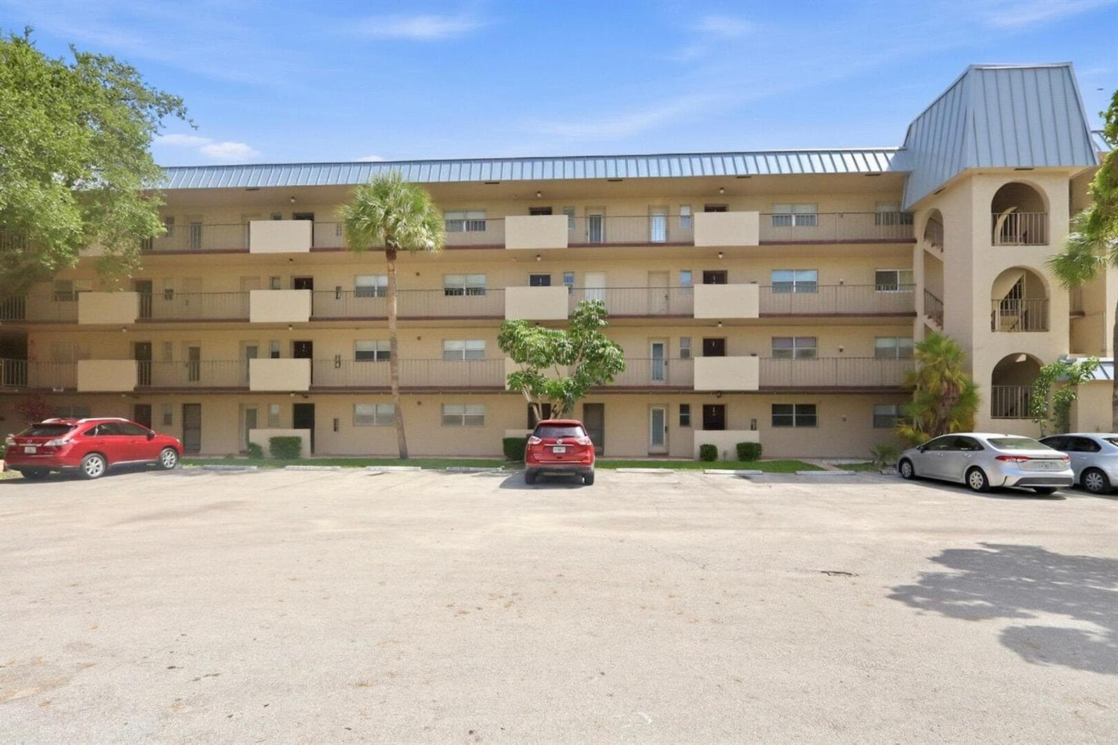 6301 N Falls Circle Drive # 111, Lauderhill FL 33319 photo 2