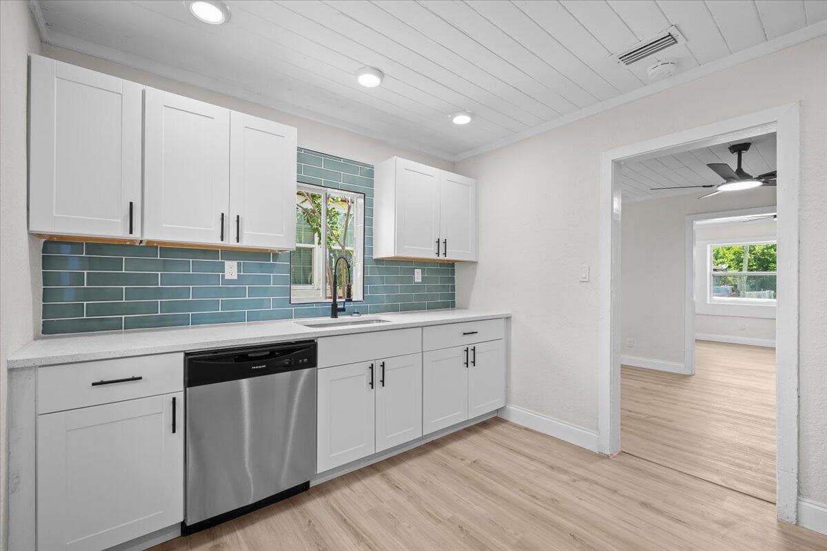 1030 22nd Street, West Palm Beach FL 33407 photo 3