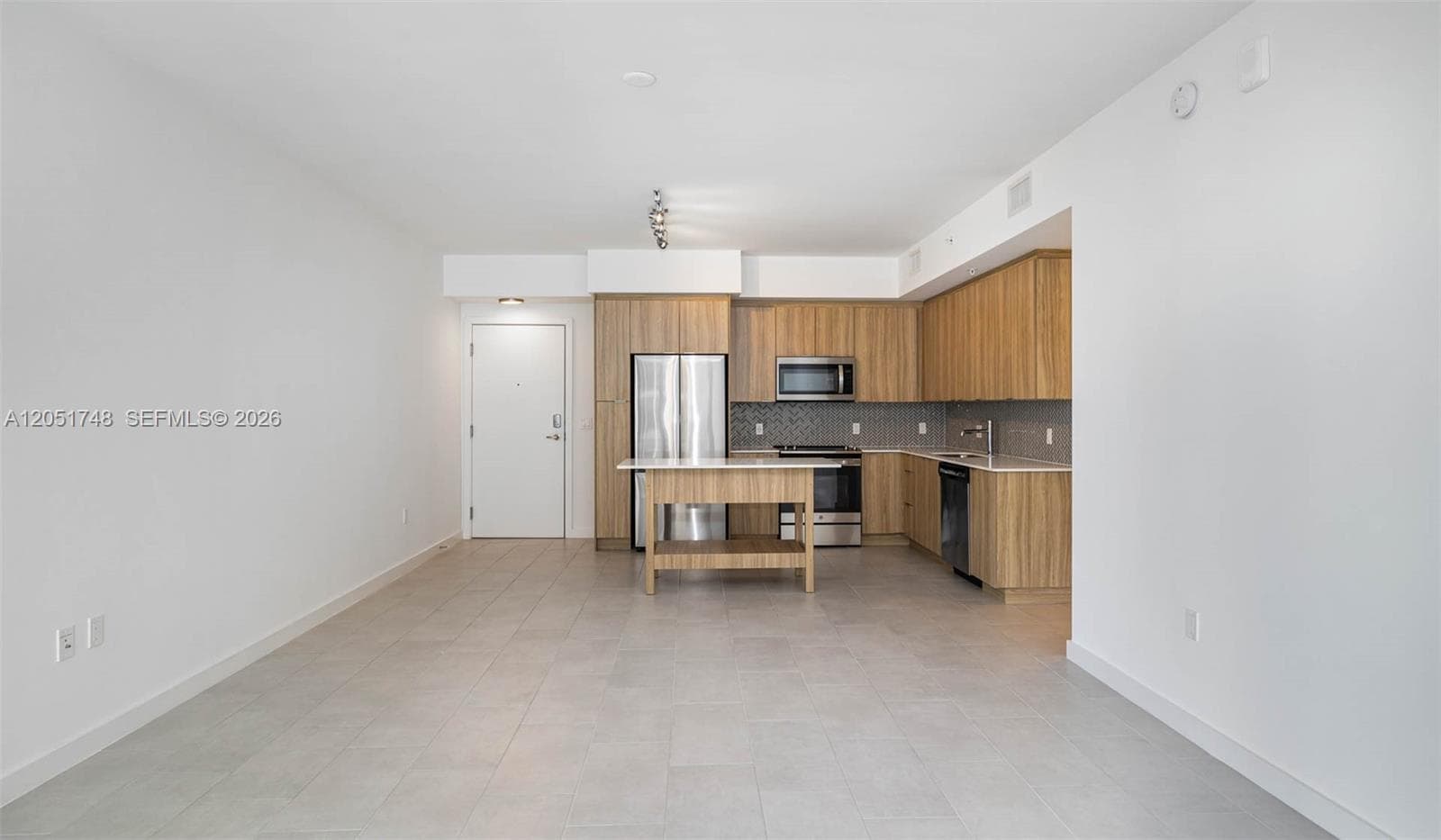 2150 N Bayshore Dr # 609, Miami, FL 33137 photo 2