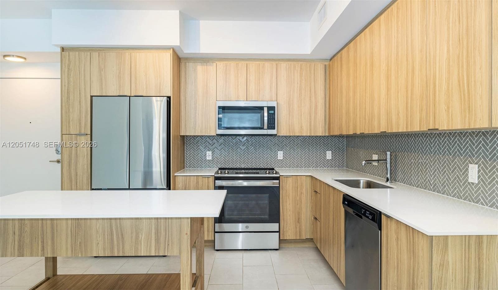 2150 N Bayshore Dr # 609, Miami, FL 33137 photo 3