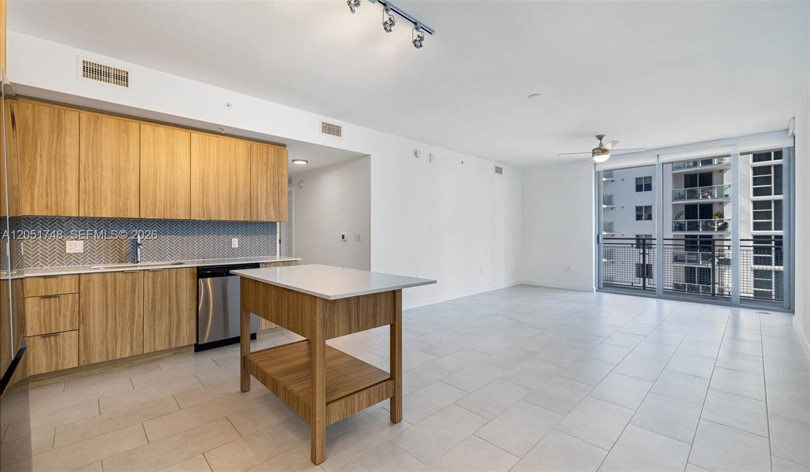 2150 N Bayshore Dr # 609, Miami, FL 33137
