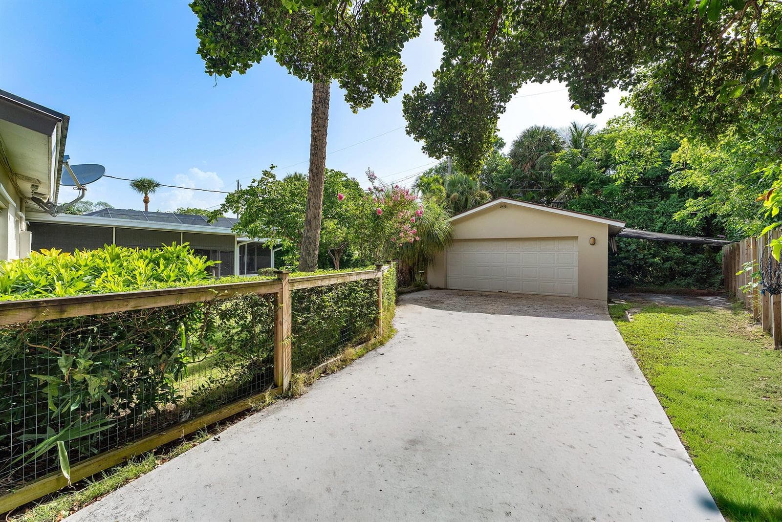 414 S Atlantic Drive, Lantana FL 33462 photo 4