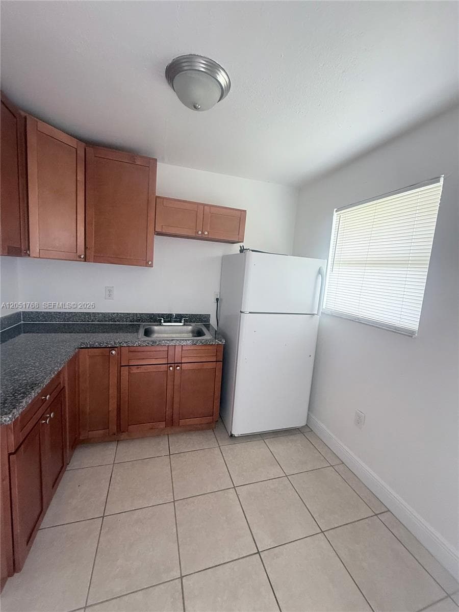 1990 NW 183rd St # 11, Miami Gardens FL 33056