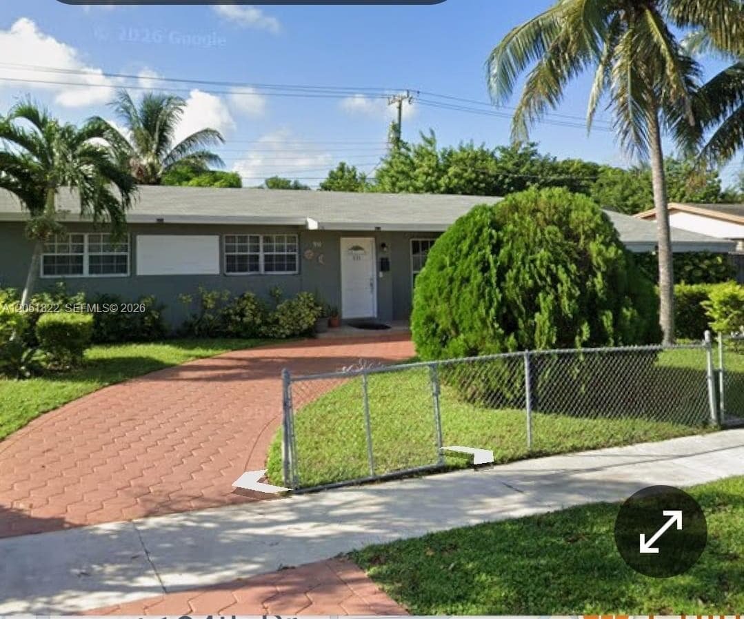 930 NW 180th Ter, Miami Gardens FL 33169