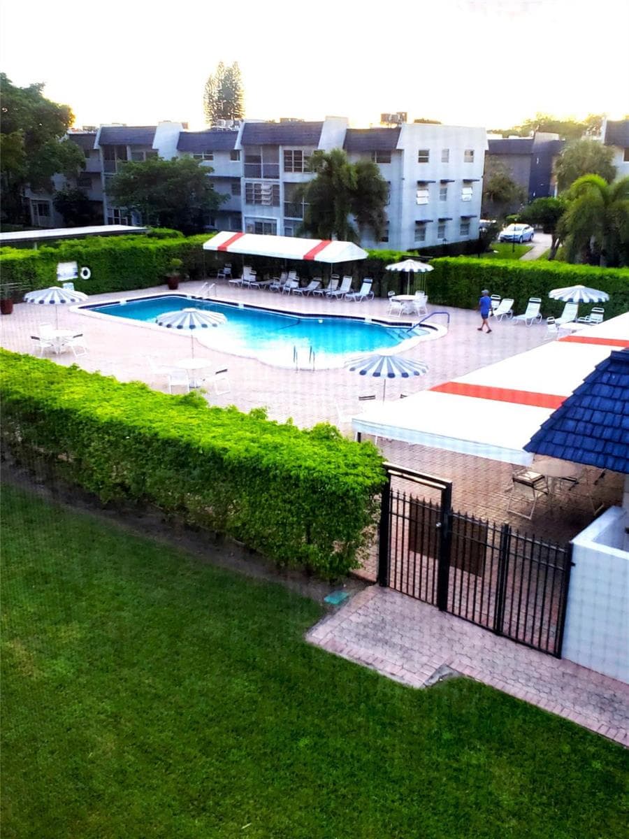 7897 Golf Circle Drive # 303, Margate FL 33063 photo 4