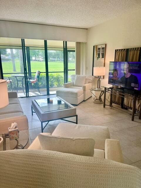 225 Old Meadow Way, Palm Beach Gardens FL 33418 photo 4