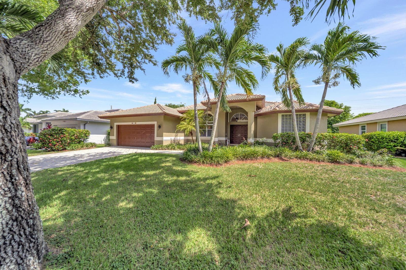6420 NW 41st Street, Coral Springs FL 33067 photo 2