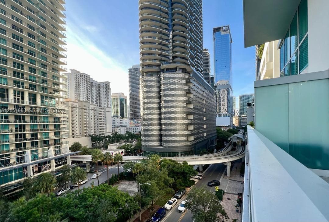 1080 Brickell Ave # 703, Miami FL 33131 photo 2