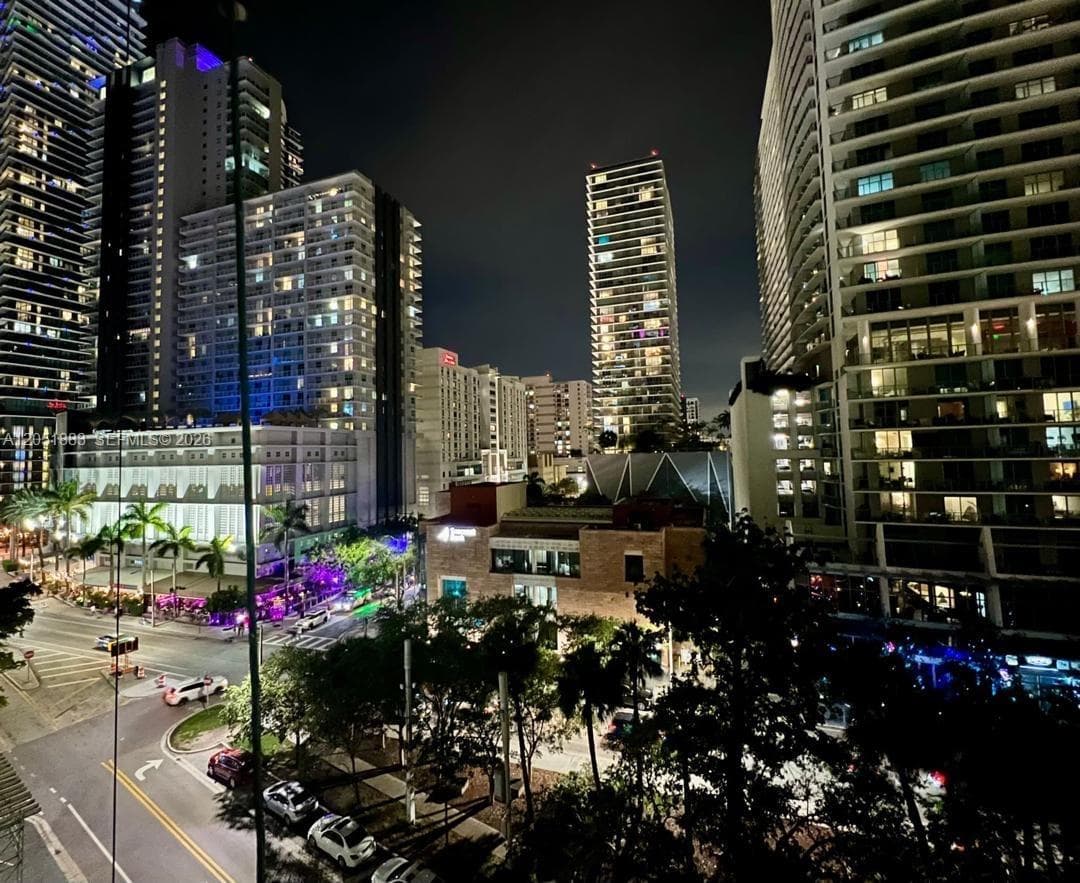 1080 Brickell Ave # 703, Miami FL 33131