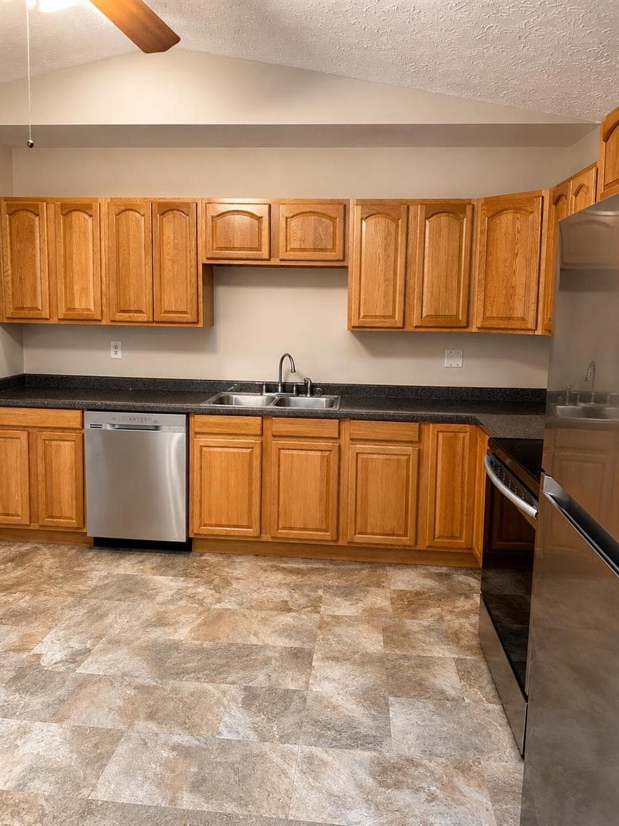 1433 Captains Walk # 18a, Fort Pierce FL 34950 photo 2