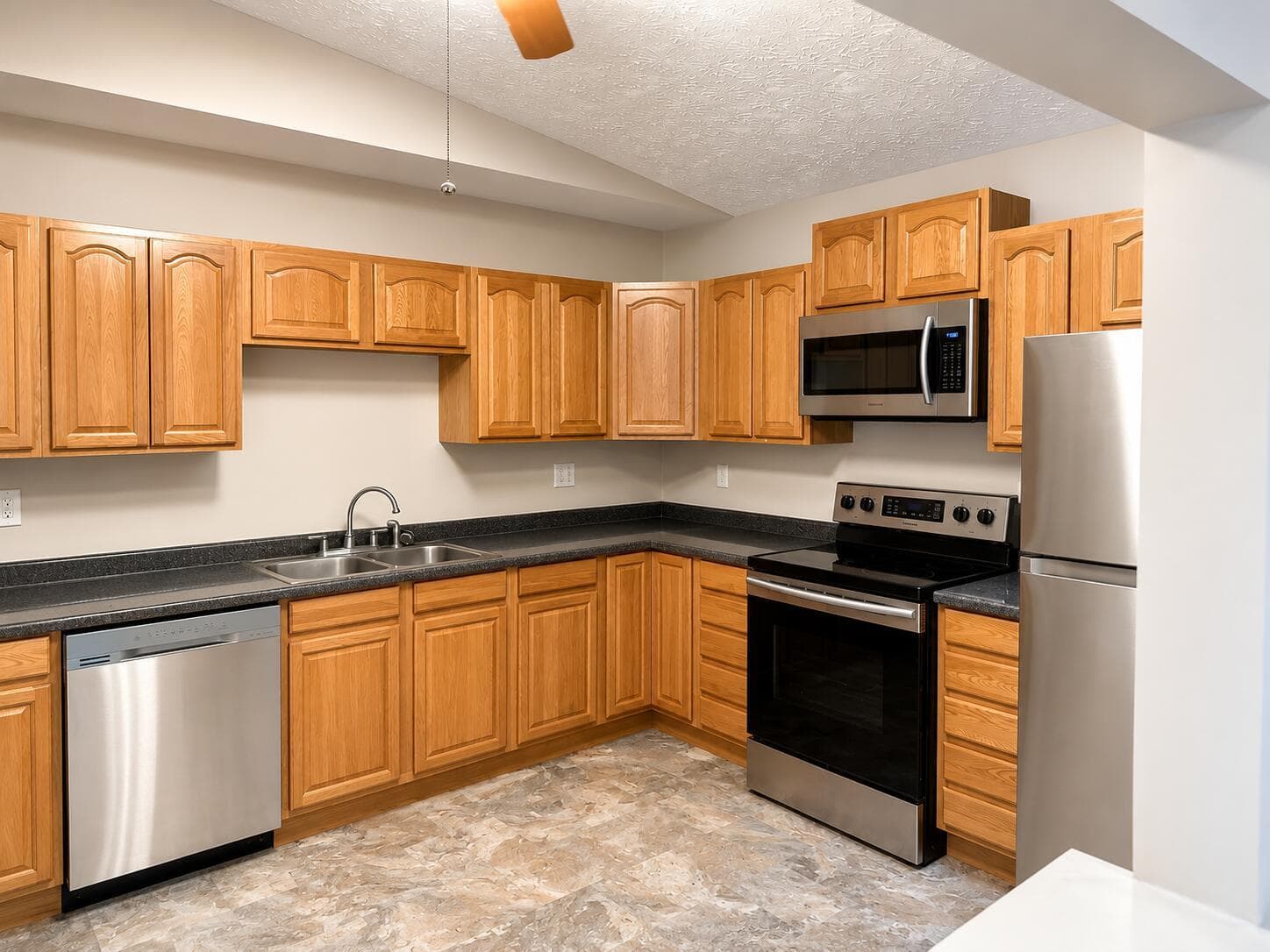 1433 Captains Walk # 18a, Fort Pierce FL 34950 photo 3