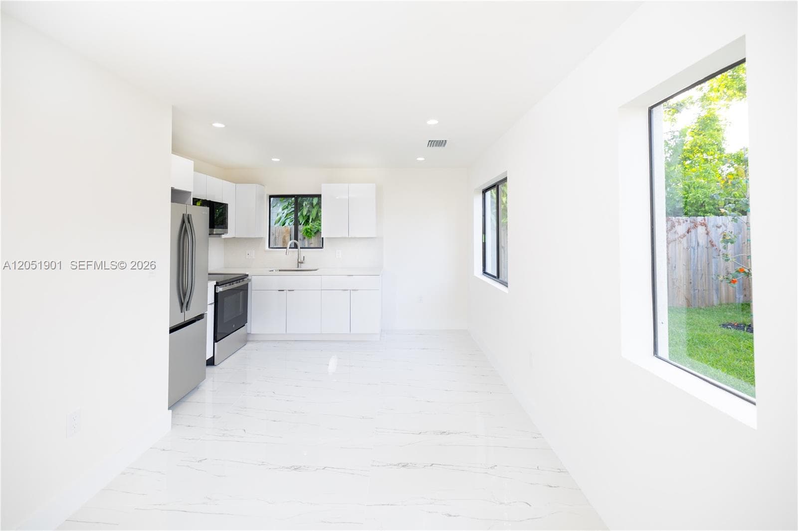 2323 NW 55th Ter, Miami FL 33142 photo 4