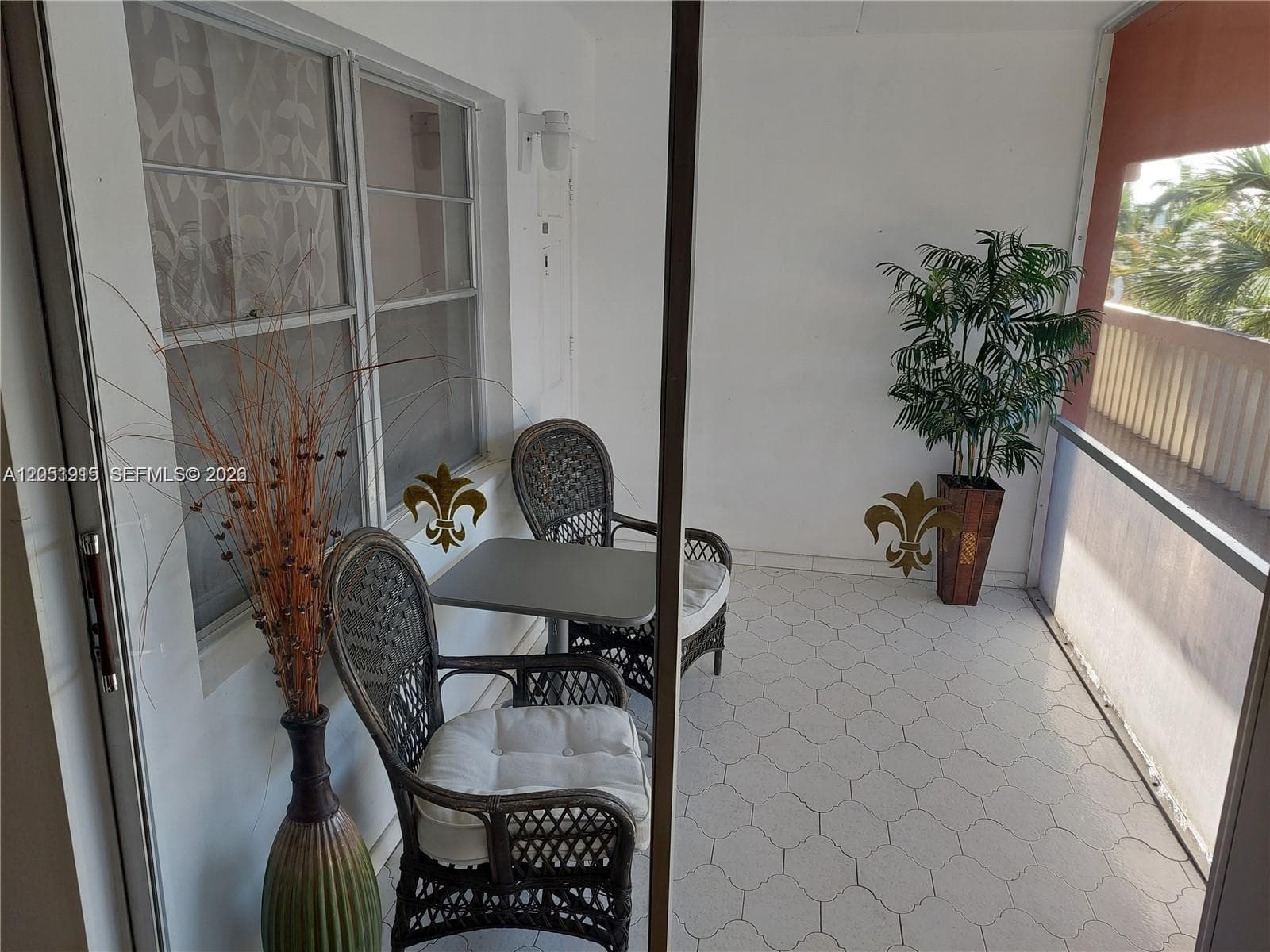 180 12 # 15c, Hallandale Beach FL 33009 photo 3