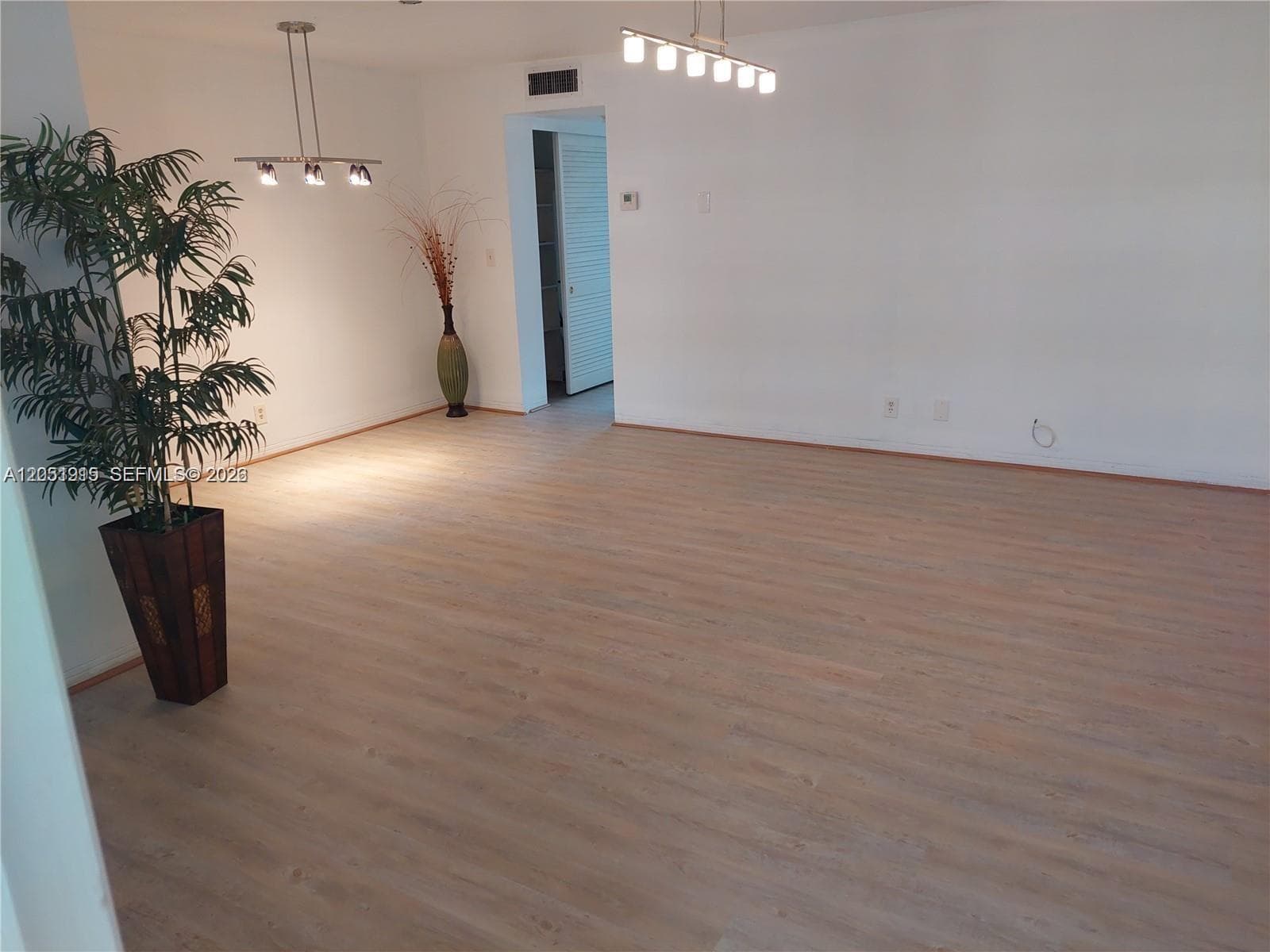 180 12 # 15c, Hallandale Beach FL 33009 photo 4