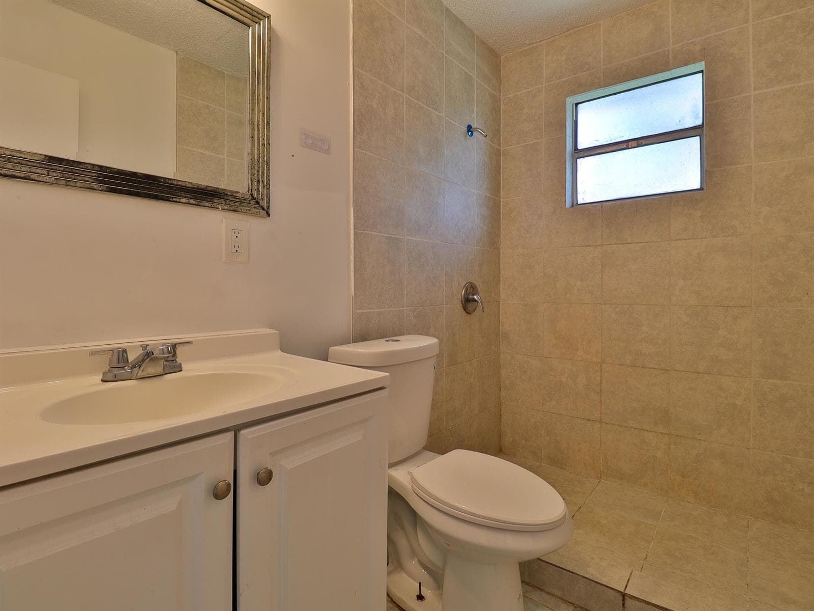3024 W Dixie Boulevard, Fort Pierce FL 34946 photo 3